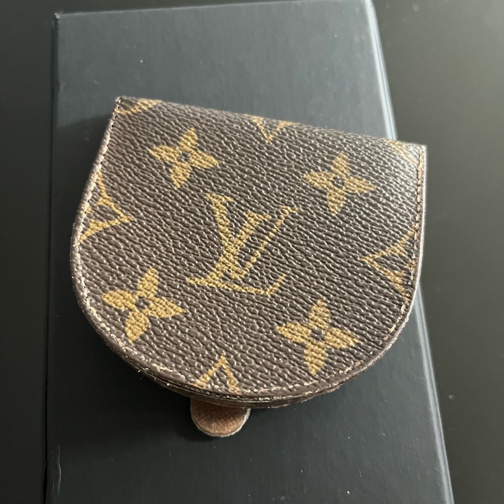 Louis Vuitton coin holder